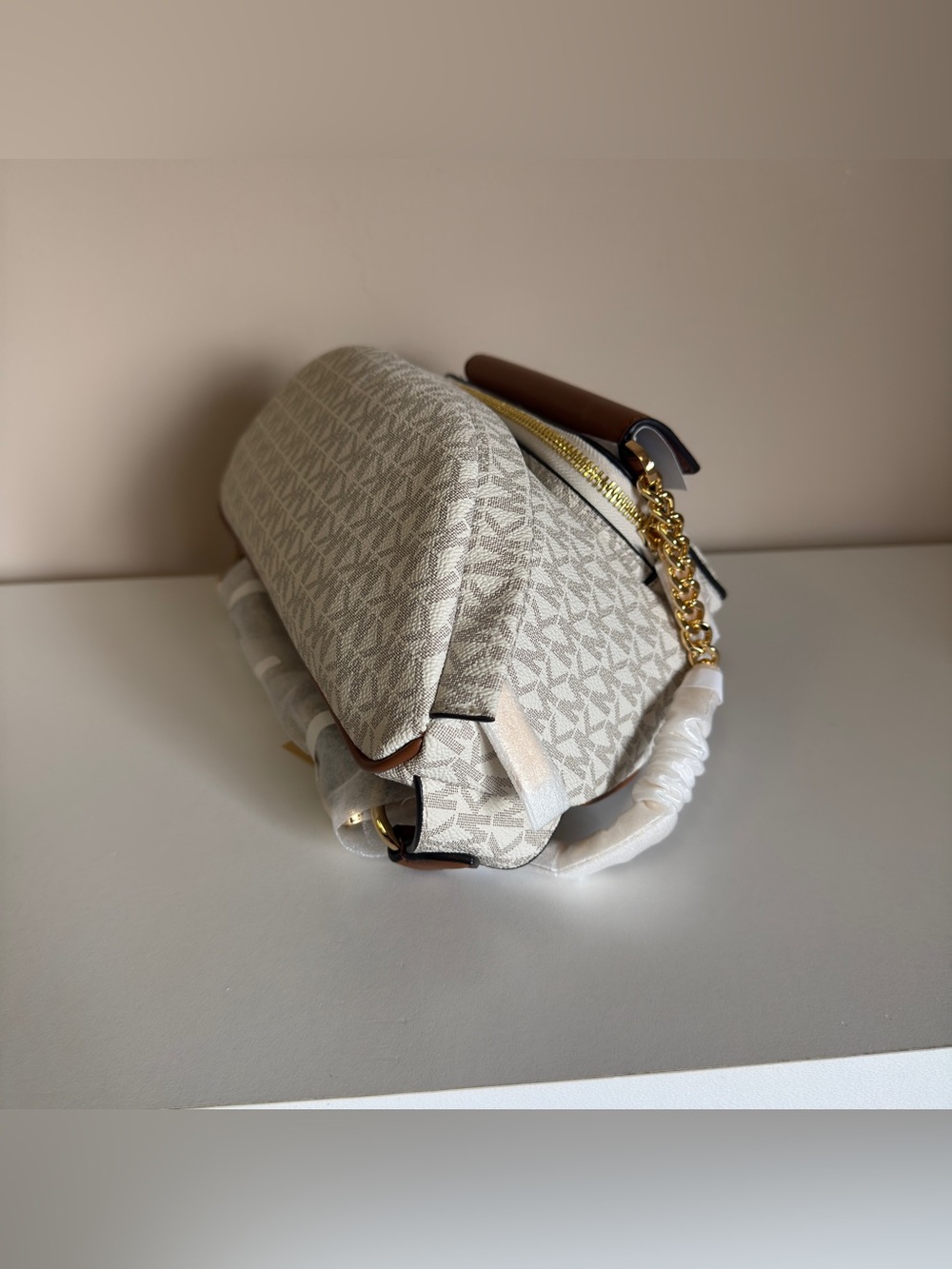 Michael Kors MAISIE LG 2in1 WAISTPACK - Picture 5 of 13
